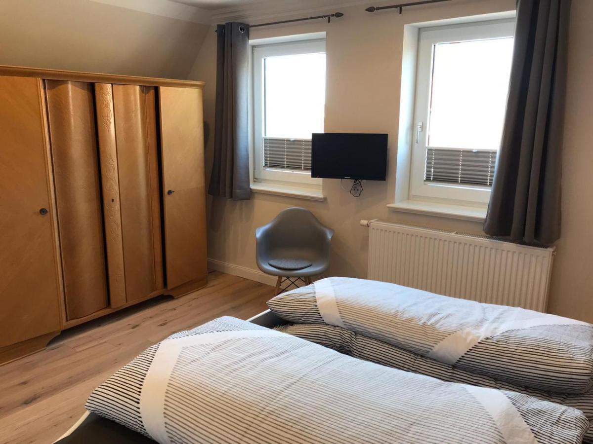 Apartment „opa's Tohuus“mit Fahrraedern, Husum